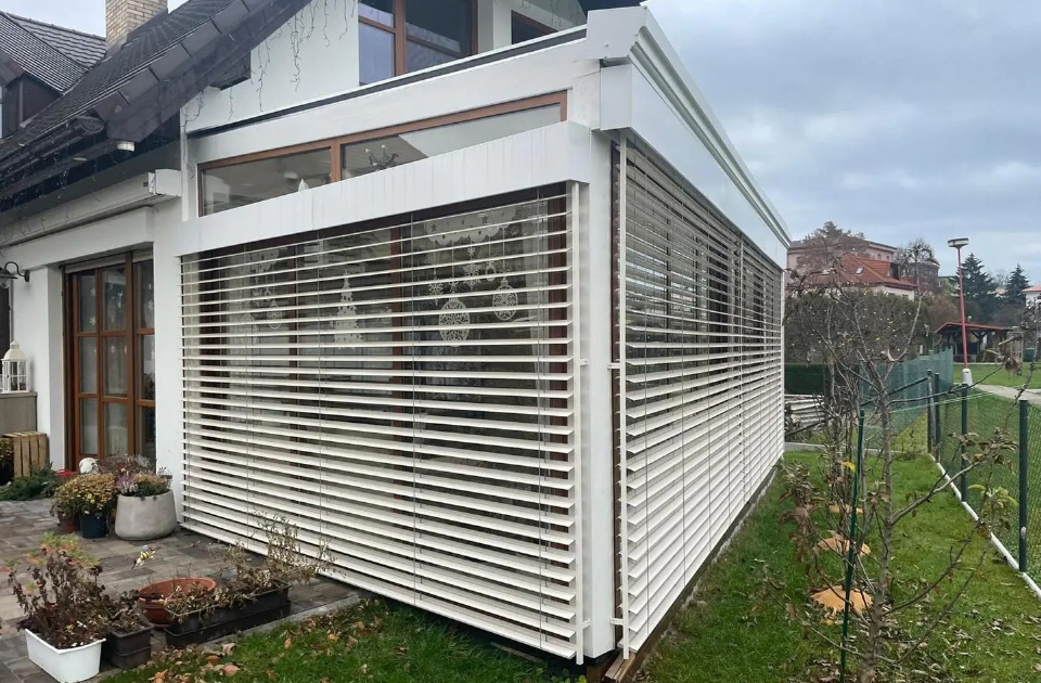 Stínící systémy - Zimní zahrada RolWood Garden